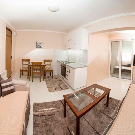 Valentina Apartman Apartment Petrovac Luaran gambar